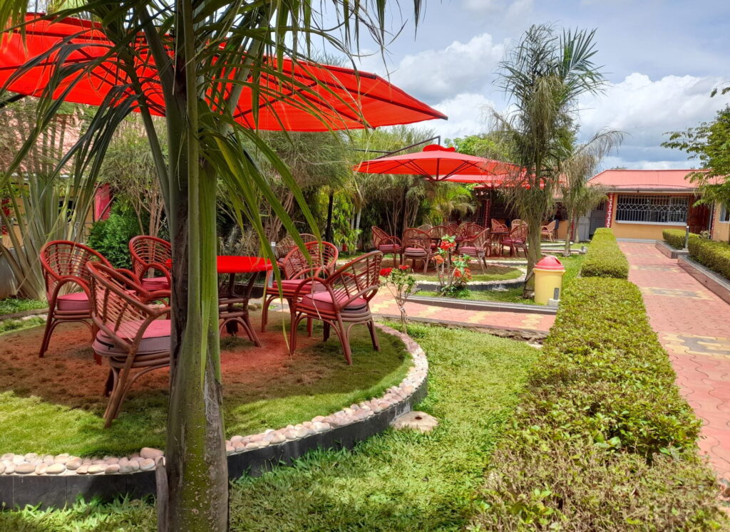 Terrace01 1 1920x1400 1